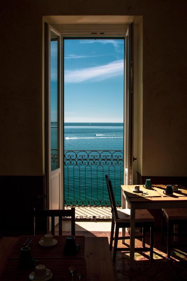 B&B Le Finestre Sul Mare Таранто Экстерьер фото
