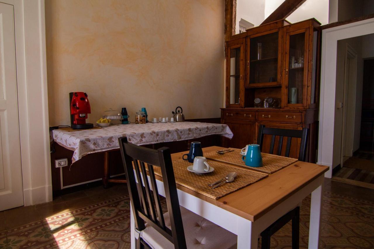 B&B Le Finestre Sul Mare Таранто Экстерьер фото